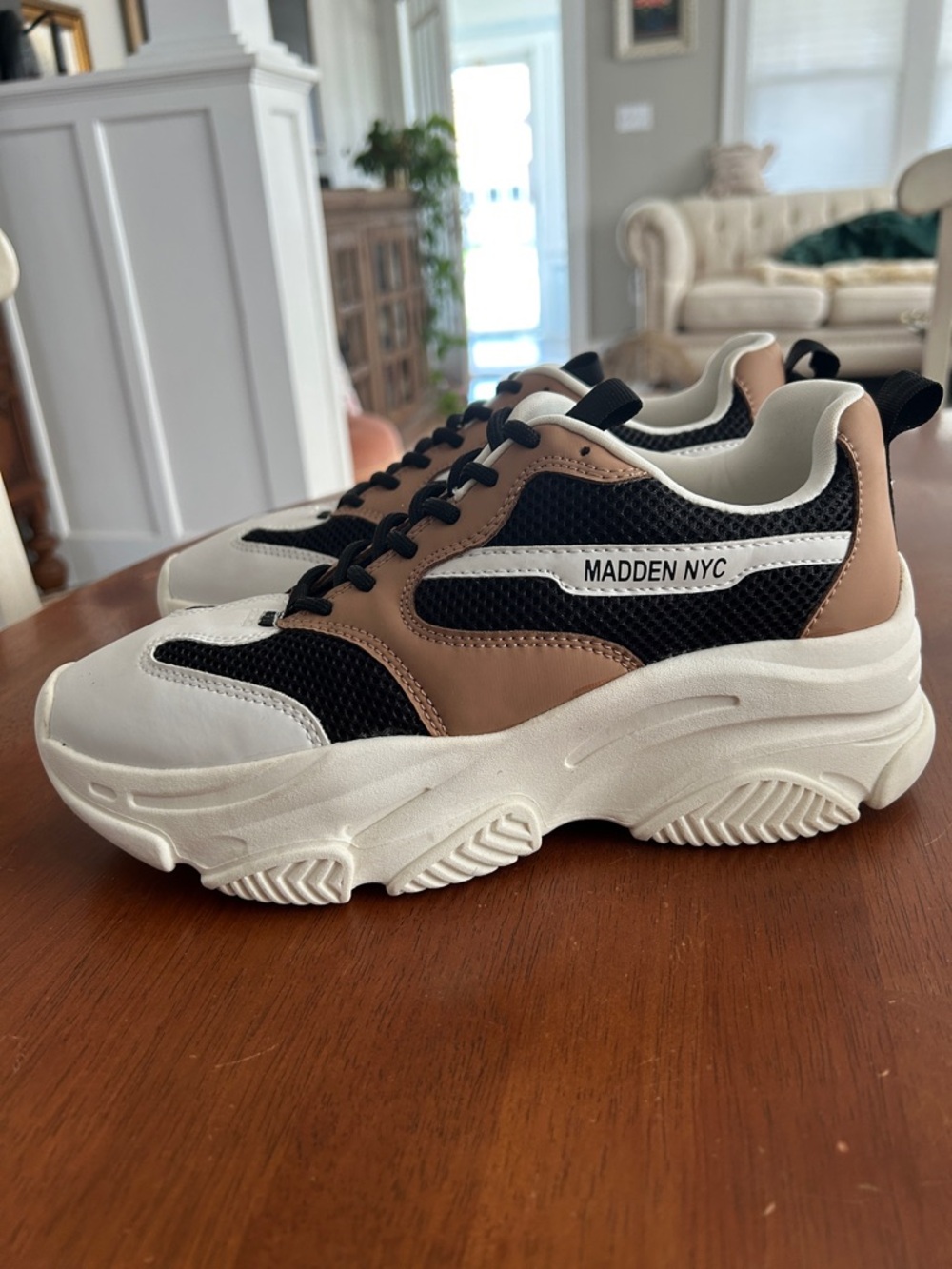 Steve madden nyc dad chunky sneakers 8.5